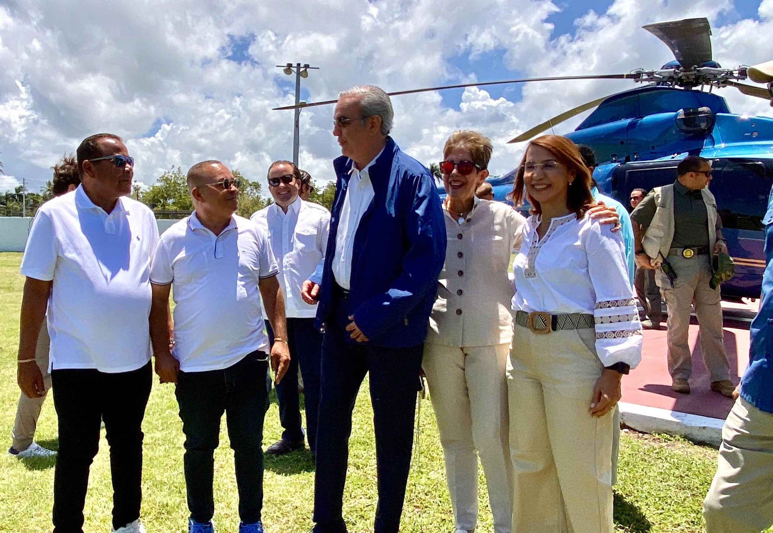 ALCALDE ROQUELITO GARCÍA ACOMPAÑA AL PRESIDENTE LUIS ABINADER EN VISITA PUERTO PLATA Y RECORRIDO EN ZONAS AFECTADAS POR LLUVIAS