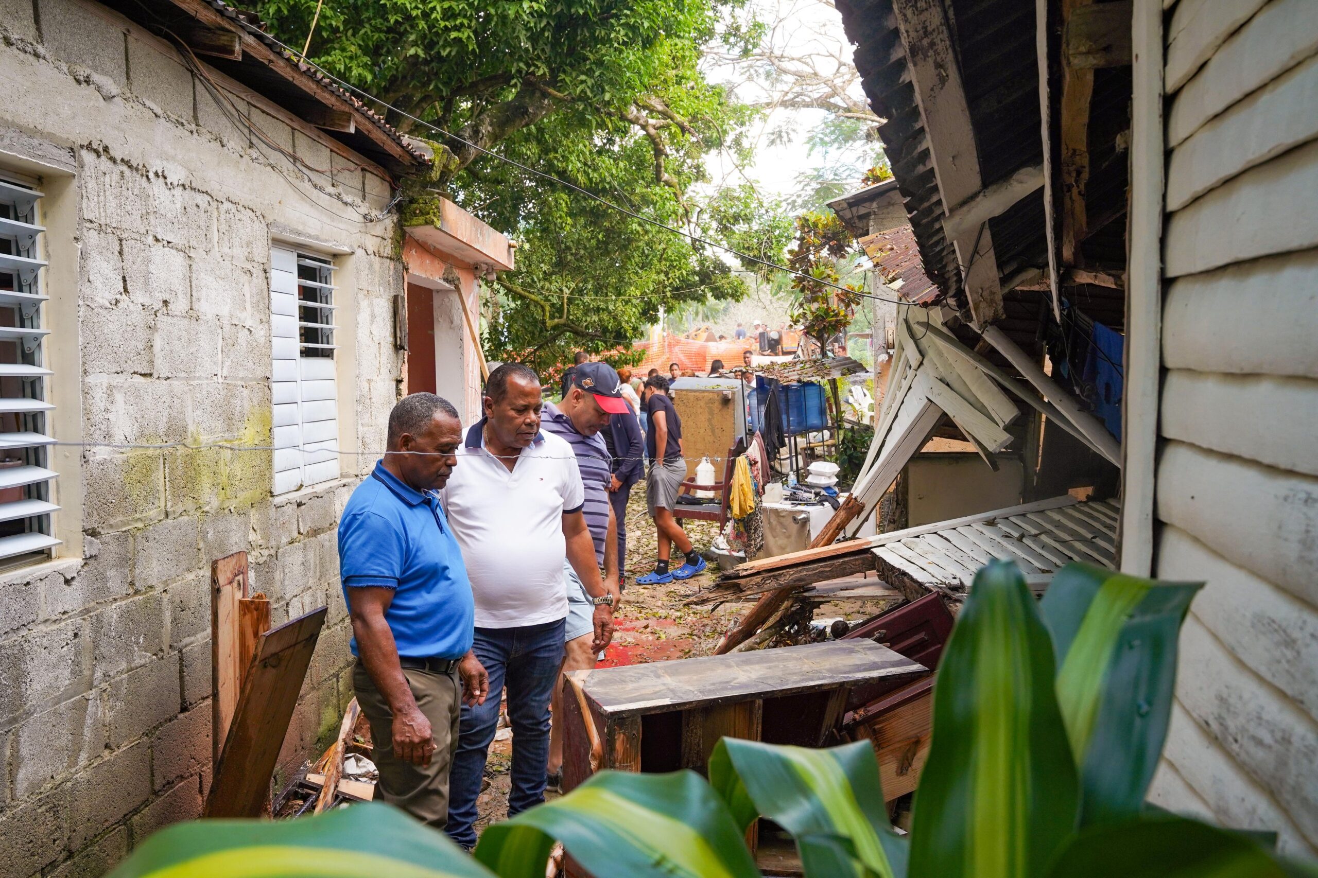 ALCALDE DIOMEDES ROQUE GARCÍA (ROQUELITO) REALIZA LEVANTAMIENTO EN COMUNIDAD DE CAMU TRAS CRECIDA DEL RÍO